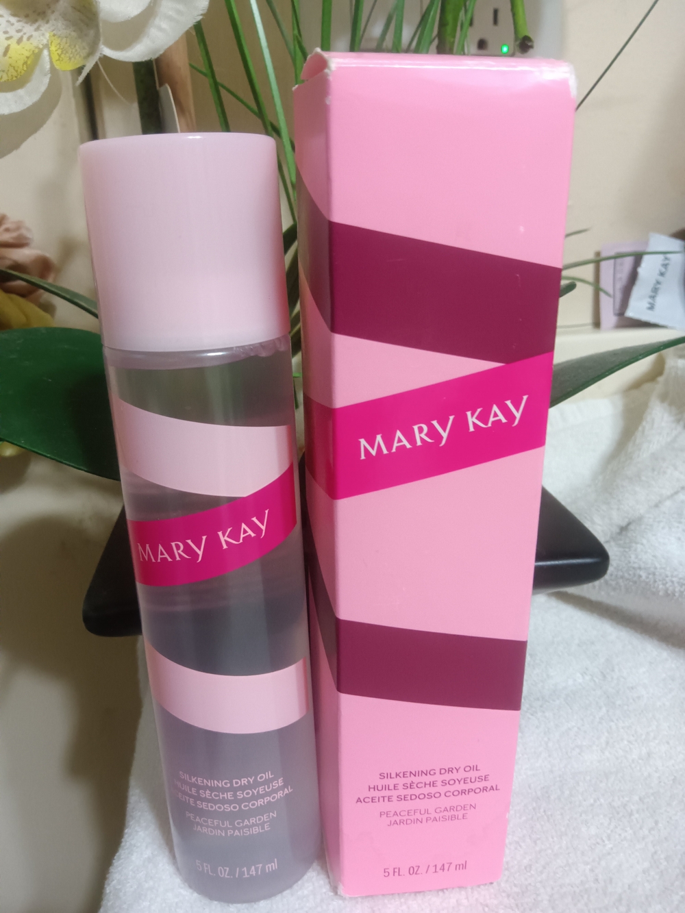 Mary Kay Silkening Dry Oil Spray - Pink